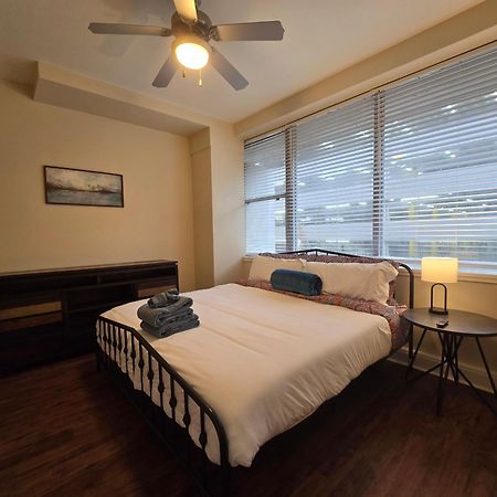 Amazing Condos Beautiful View 2 Blocks To French Quarter, Small Rooftop Pool, Gym, Seanger Theater, Super Dome, And Bourbon St New Orleans Zimmer foto