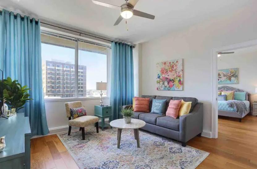 Amazing Condos Beautiful View 2 Blocks To French Quarter, Small Rooftop Pool, Gym, Seanger Theater, Super Dome, And Bourbon St New Orleans Zimmer foto