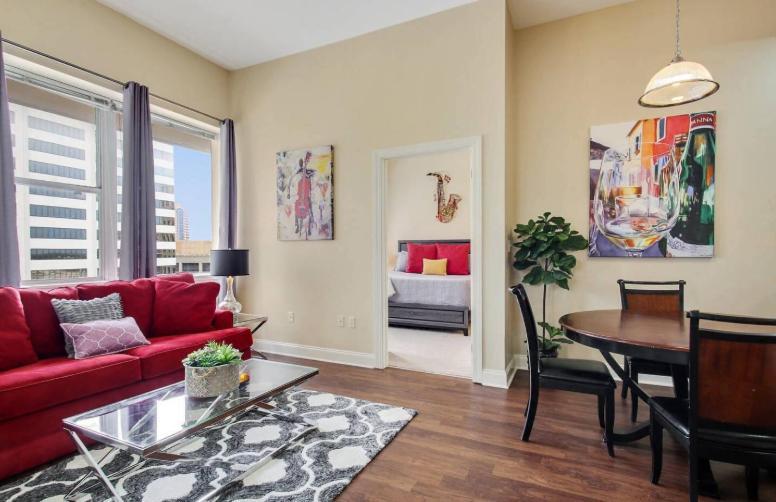 Amazing Condos Beautiful View 2 Blocks To French Quarter, Small Rooftop Pool, Gym, Seanger Theater, Super Dome, And Bourbon St New Orleans Exterior foto