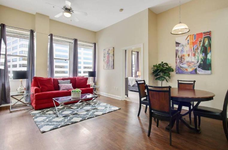 Amazing Condos Beautiful View 2 Blocks To French Quarter, Small Rooftop Pool, Gym, Seanger Theater, Super Dome, And Bourbon St New Orleans Exterior foto