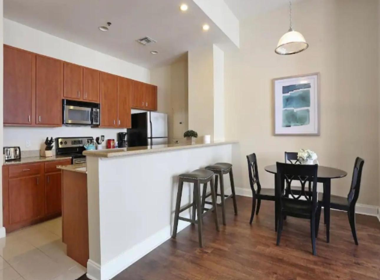 Amazing Condos Beautiful View 2 Blocks To French Quarter, Small Rooftop Pool, Gym, Seanger Theater, Super Dome, And Bourbon St New Orleans Exterior foto