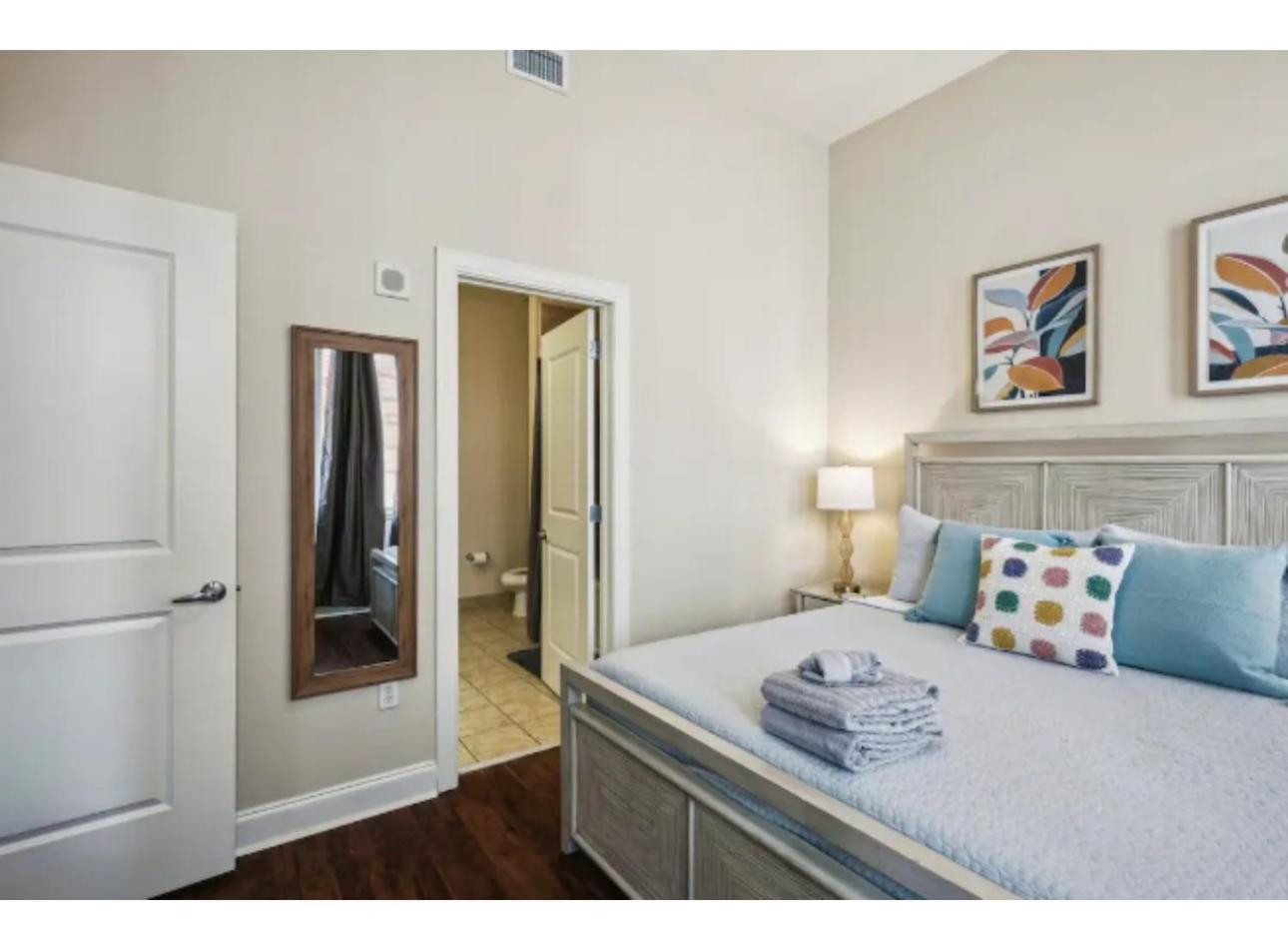 Amazing Condos Beautiful View 2 Blocks To French Quarter, Small Rooftop Pool, Gym, Seanger Theater, Super Dome, And Bourbon St New Orleans Zimmer foto
